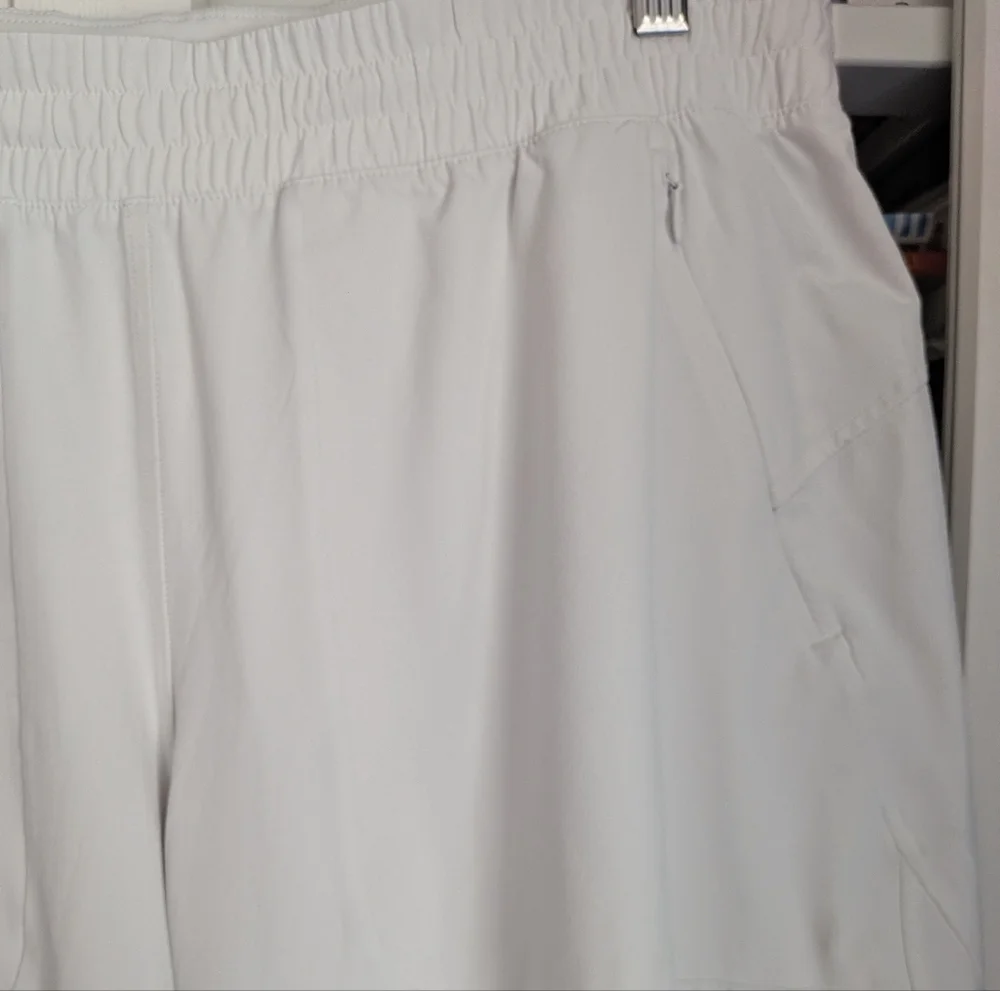 Lululemon Swift Mid-Rise Wide-Leg Pant - Bone - Size 12 Small Stain - Picture 9 of 12